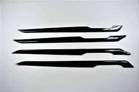 VW GOLF 8 IÇIN UYUMLU IC KAPI CITASI PIANO BLACK